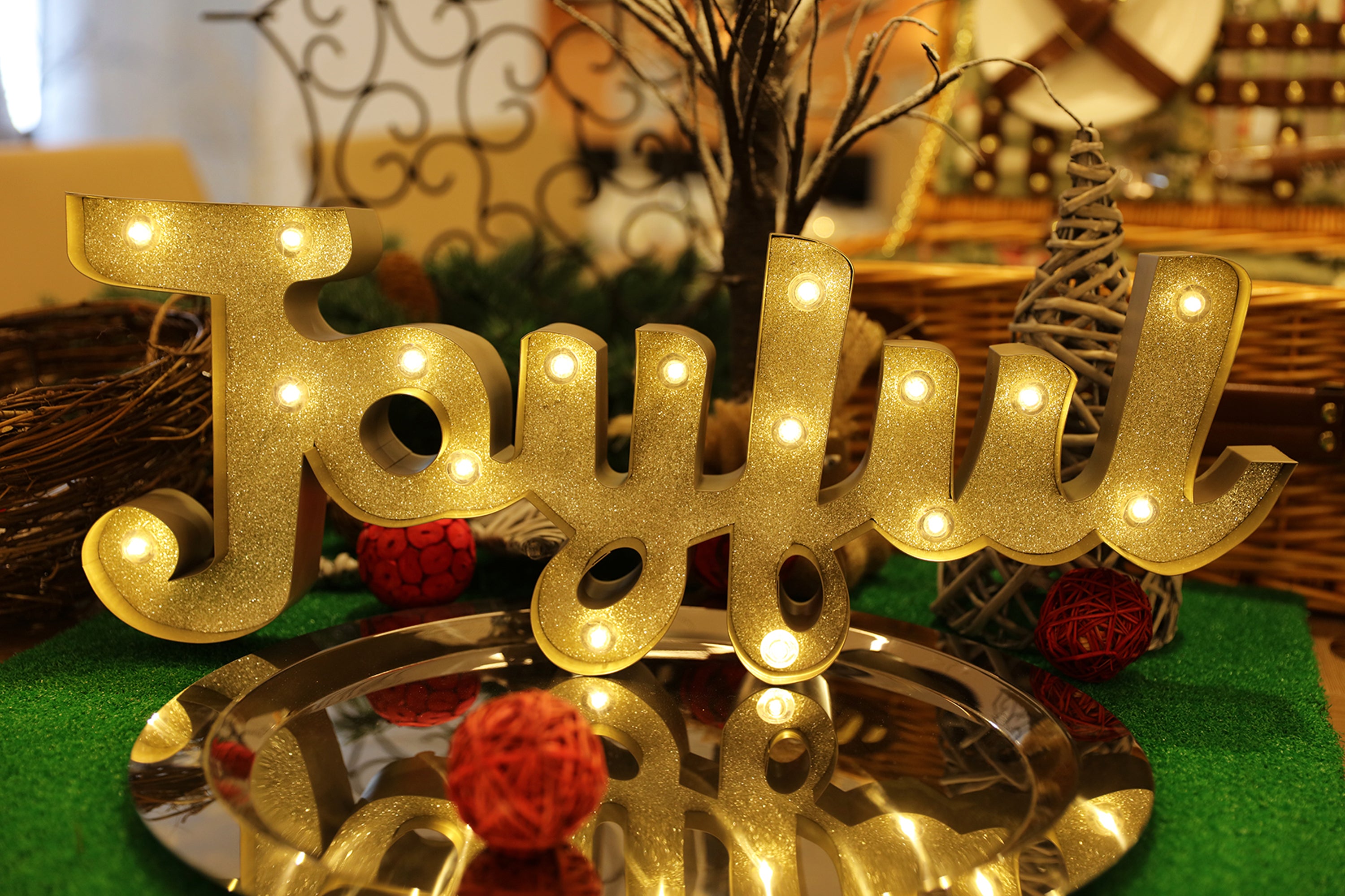 1 Set of LED Light Up Letter Marquee Sign Decoration and 1 Set of Marquee LED Arrow Lighted Sign